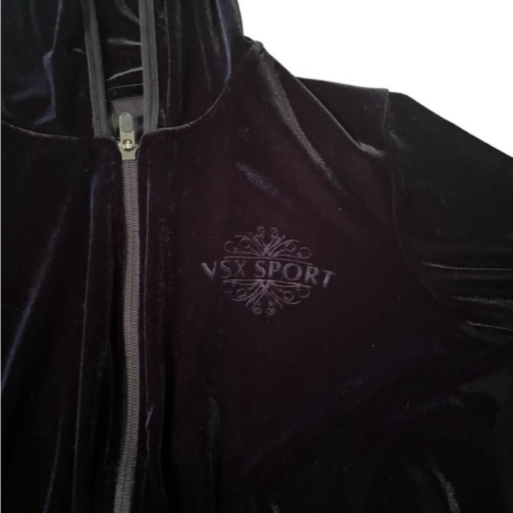 Victoria Secret sport black velvet jacket size medium - Picture 2 of 4